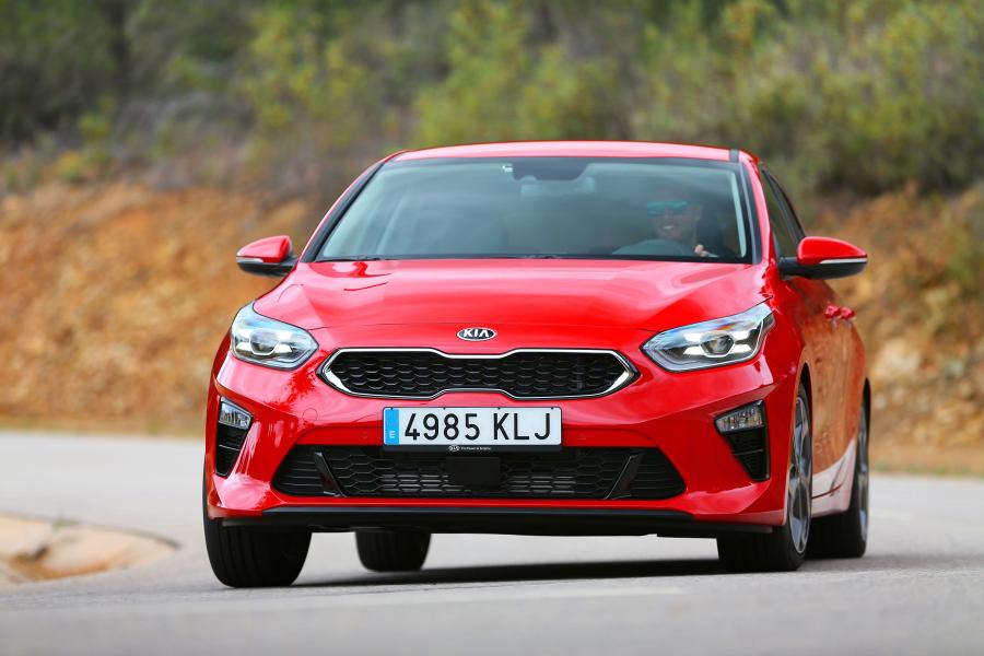  Kia Ceed 2018 года  (WW) (фото 26 из 40)
